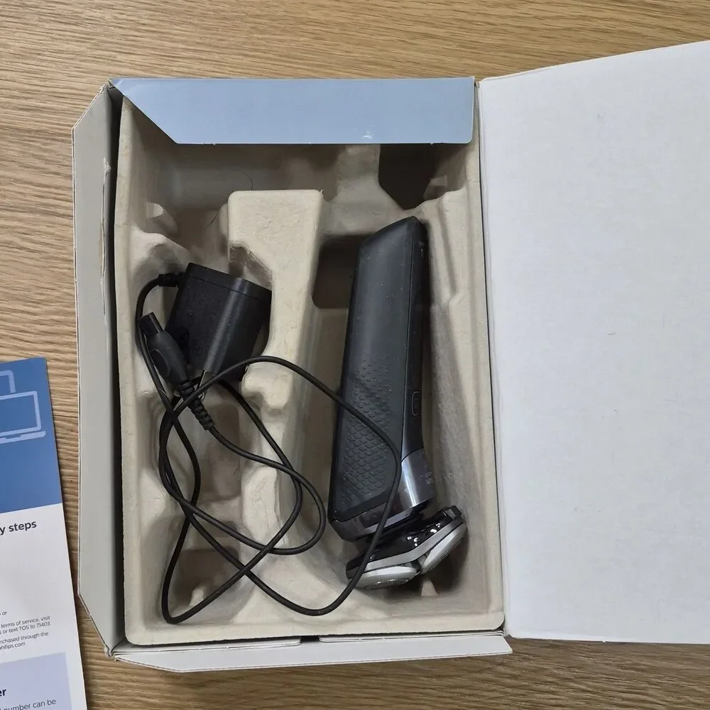 Philips S7887/92 Shaver 7300 Rechargeable Wet/Dry SenseIQ Trimmer